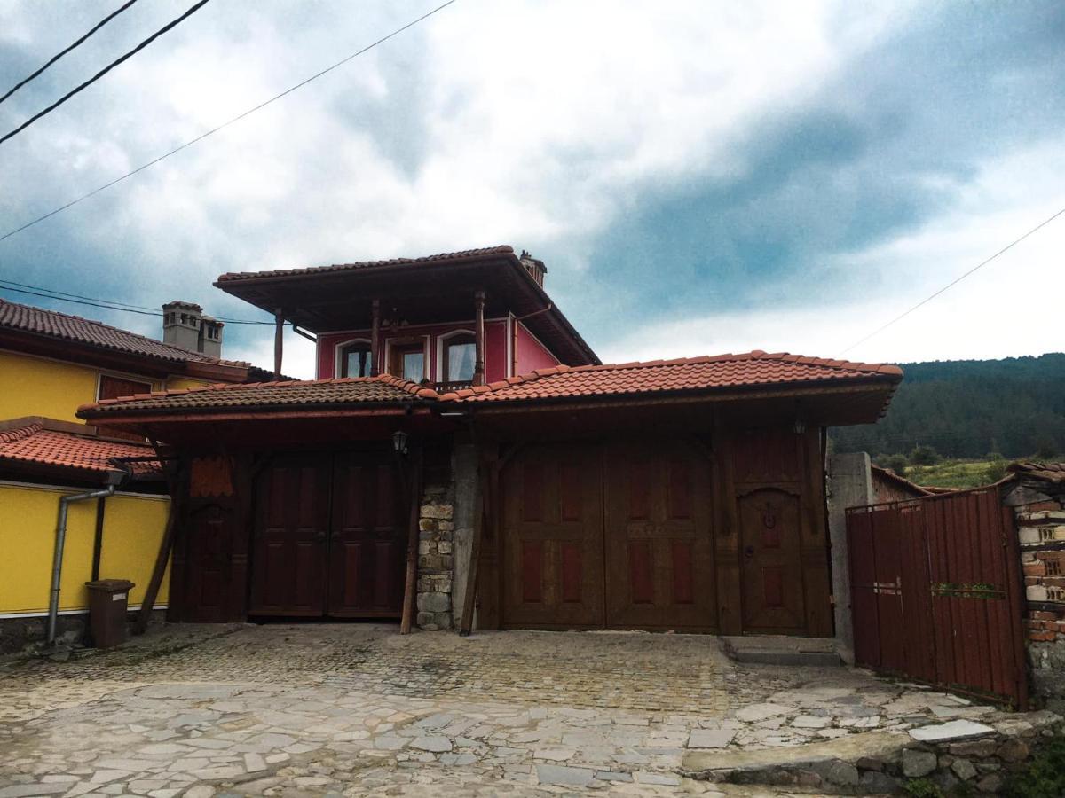 Стаи За Гости Бащино Огнище Koprivshtitsa Bagian luar foto